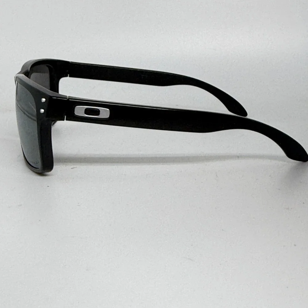 Oakley Holbrook OO910201 Sunglasses Black‎ Lens Scratched Square Frame Men 21057